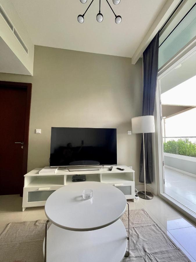 Wonderful Reva Aparthotel Downtown Dubai Exteriör bild