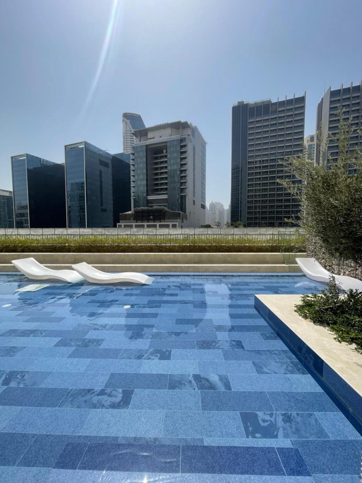 Wonderful Reva Aparthotel Downtown Dubai Exteriör bild