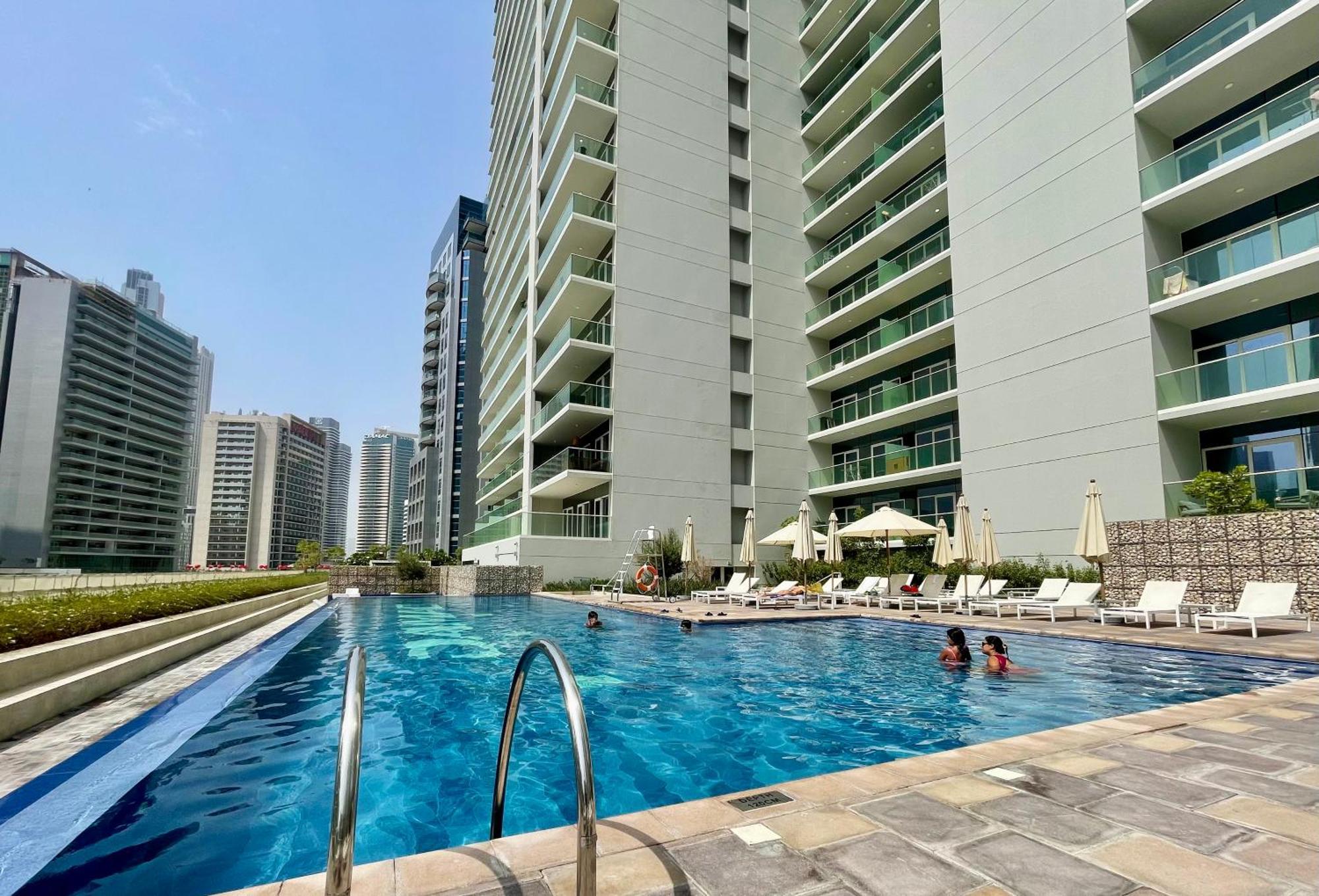 Wonderful Reva Aparthotel Downtown Dubai Exteriör bild