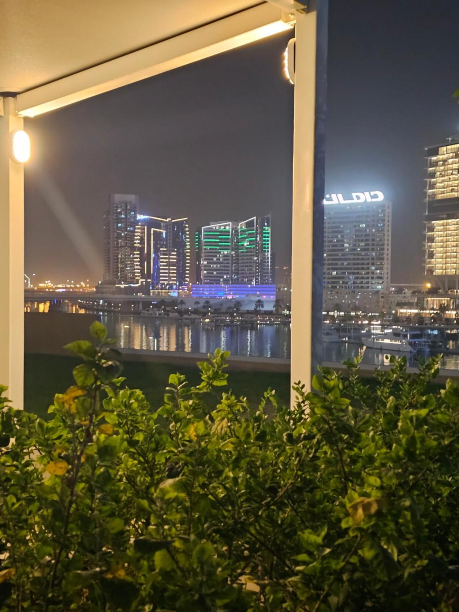 Wonderful Reva Aparthotel Downtown Dubai Exteriör bild