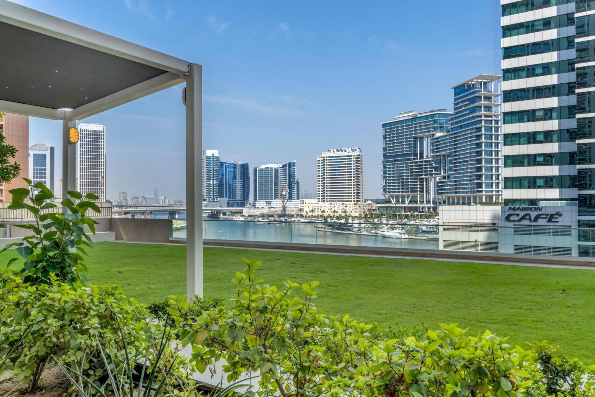 Wonderful Reva Aparthotel Downtown Dubai Exteriör bild